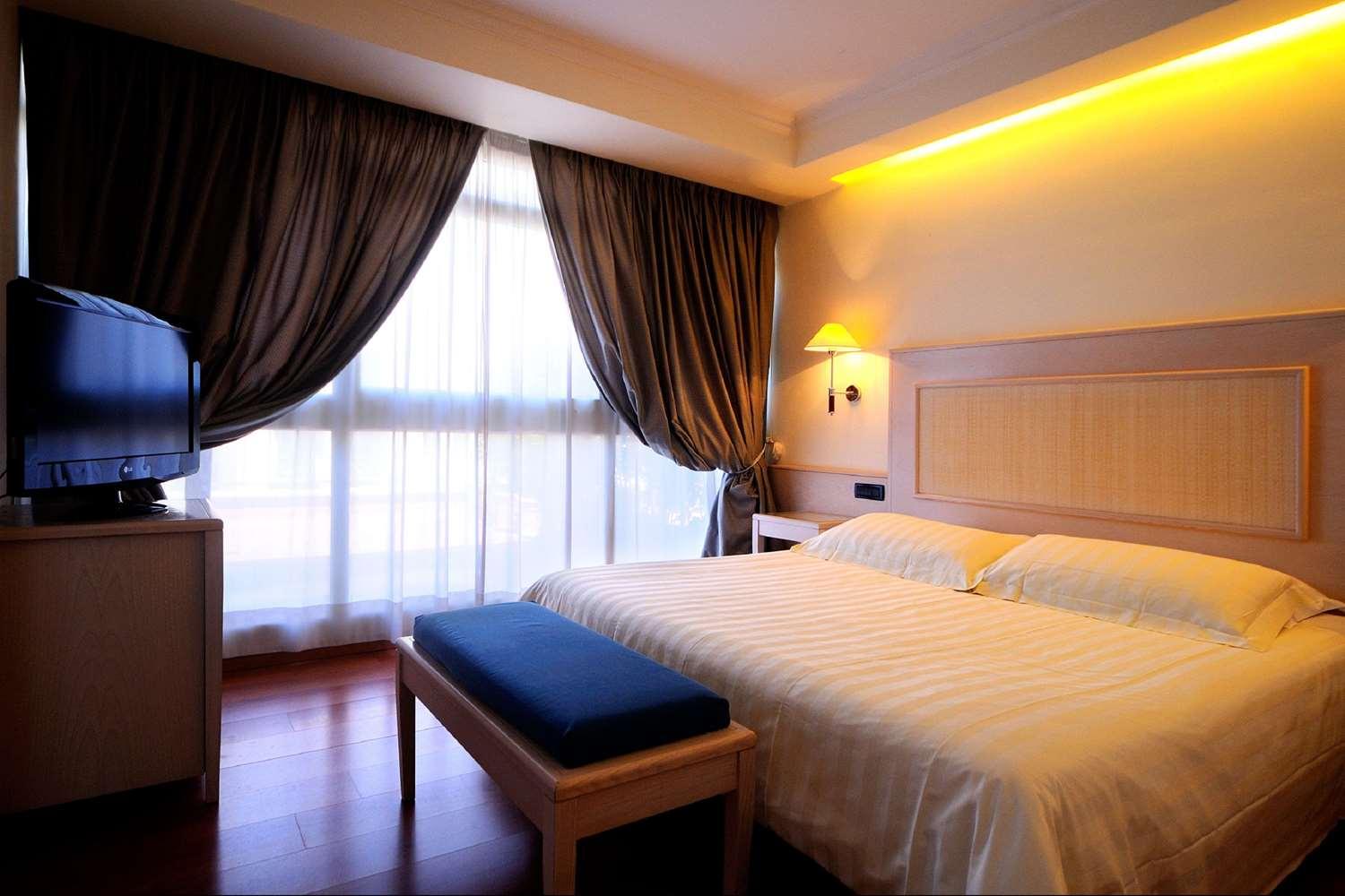 Western Globus 3* Rome