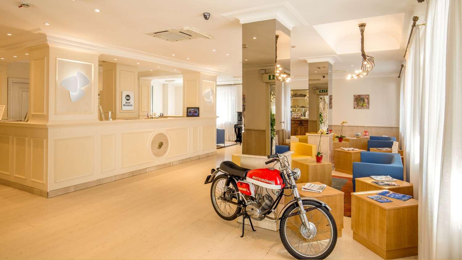 Western Globus 3* Rome