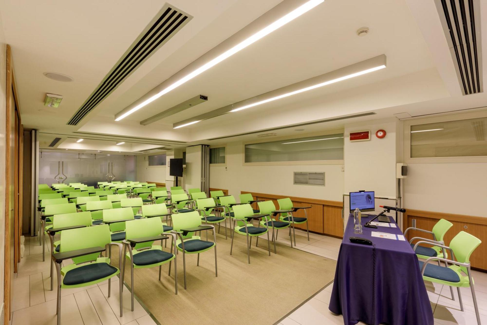 Hotel Western Globus 3*